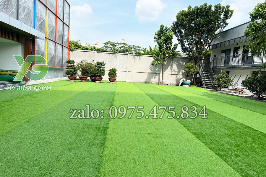 Thảm cỏ trải tại trường bền đẹp