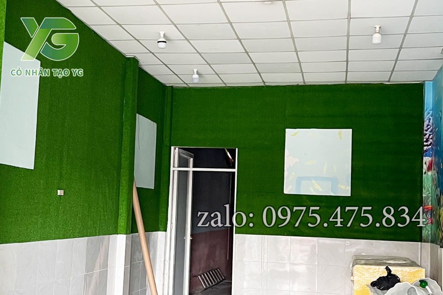 Cỏ nhân tạo dán tường đẹp rẻ