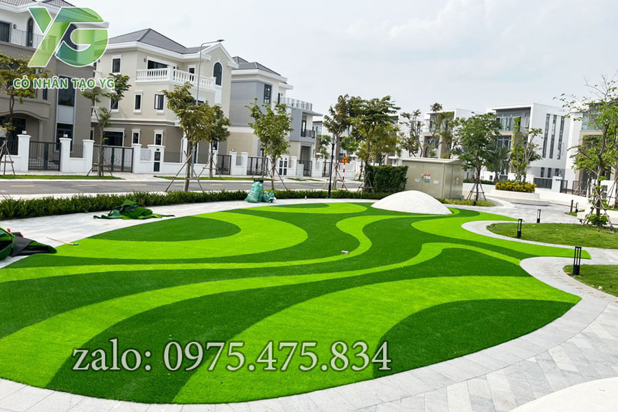 Cỏ nhân tạo trải tại công viên Đồng Nai