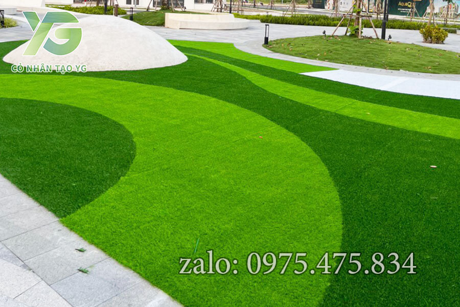Cỏ nhân tạo trải tại công viên Đồng Nai