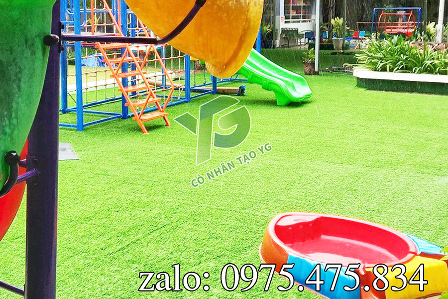 Cỏ nhân tạo sân vườn YG giá tốt – Thương hiệu phân phối cỏ nhân tạo số 1 TPHCM