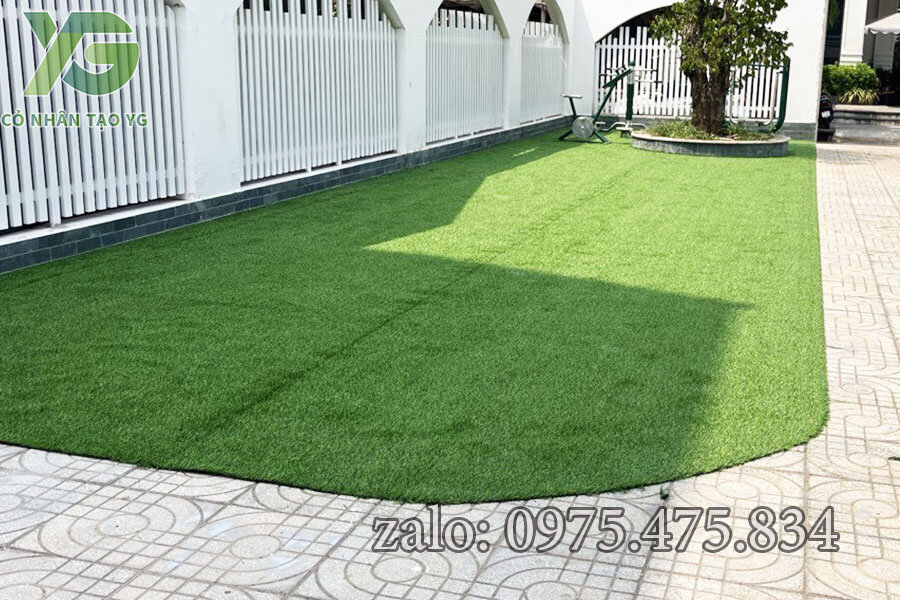 Cỏ nhân tạo sân vườn 2cm tốt