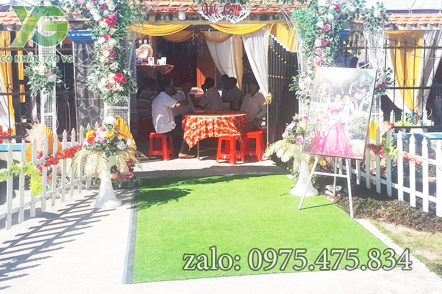 Thảm cỏ trải rạp cưới