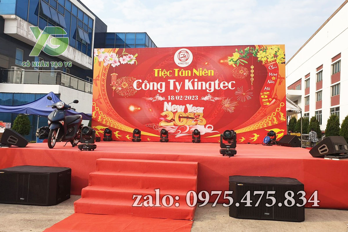 Thảm nỉ đỏ