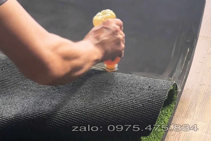 Keo dán cỏ nhân tạo