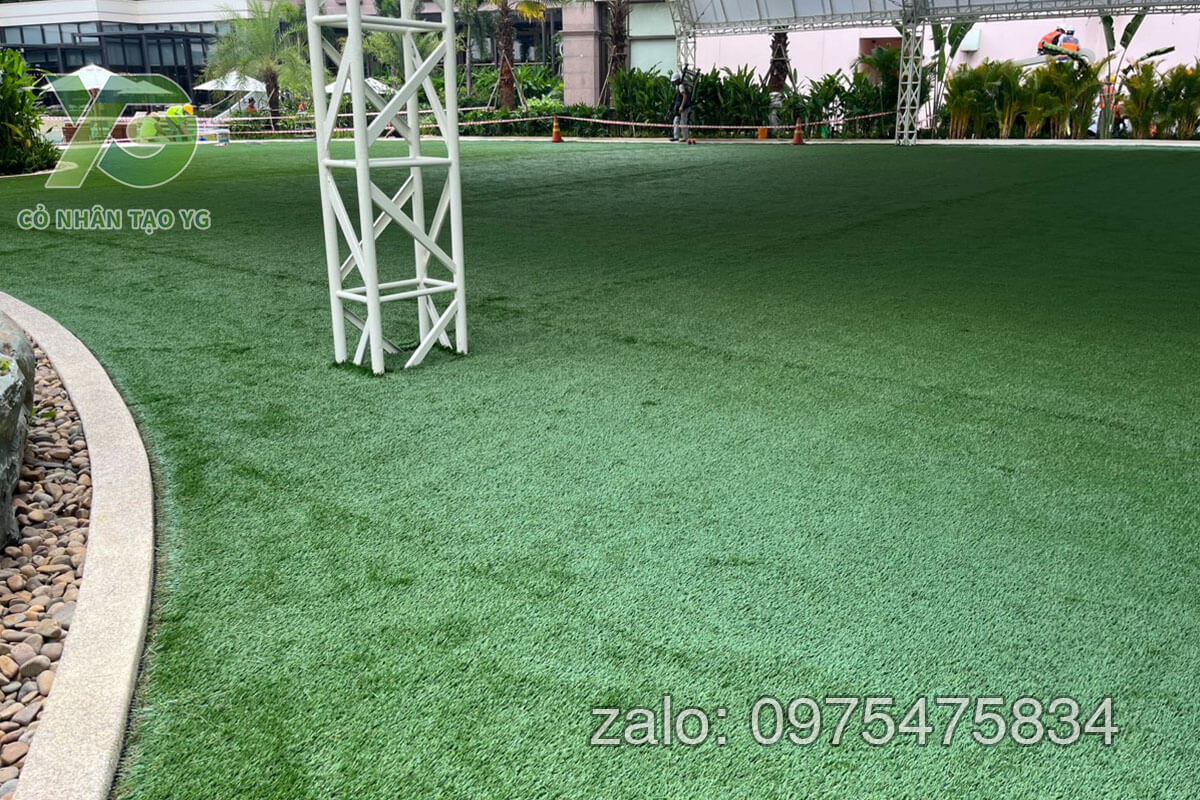 Thảm cỏ nhân tạo khuôn viên