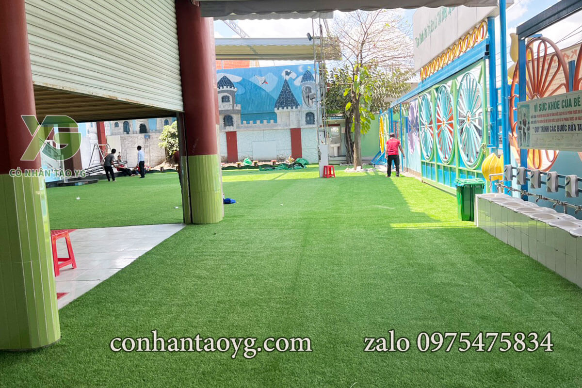 Thảm cỏ nhân tạo trường học