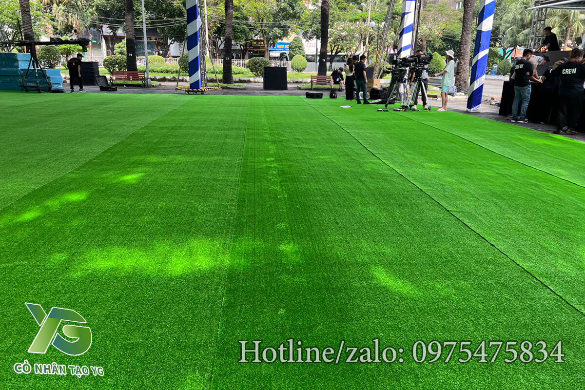 Thảm cỏ nhân tạo 1cm tốt trải sự kiện