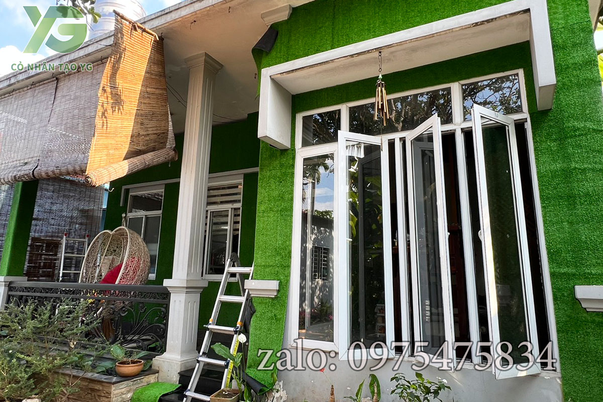 Cỏ nhân tạo dán tường