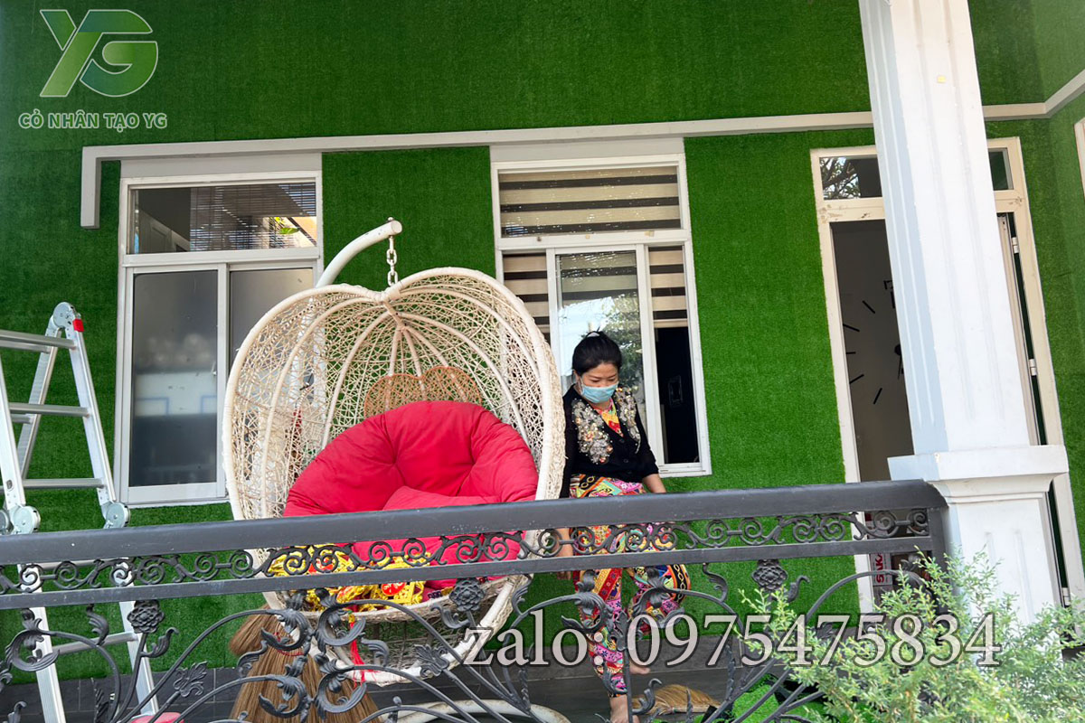 Cỏ nhân tạo dán tường