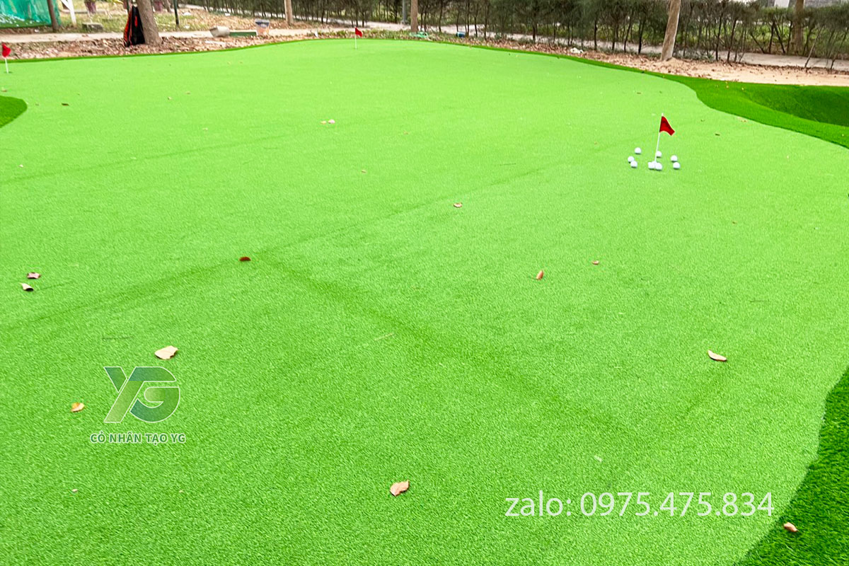Cỏ nhân tạo sân Golf