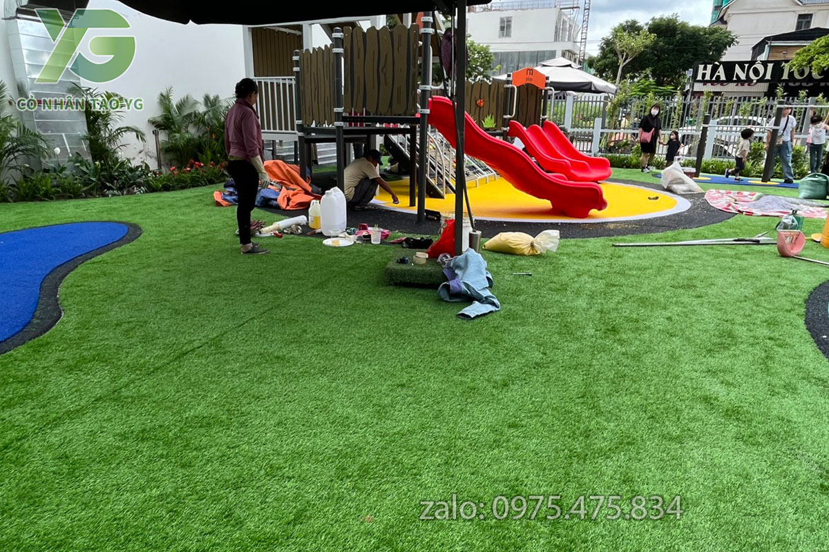 Cỏ nhân tạo trường mầm non