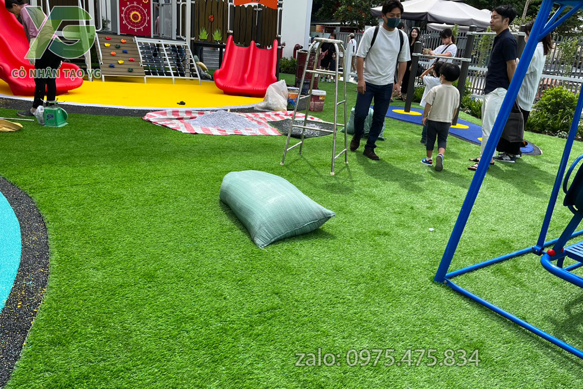Cỏ nhân tạo trường mầm non